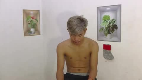 urasian_jomarie online show from February 13, 2026, 11:06 am