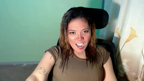 Snapshot of urasian_joy chatting on October 20, 2025, 11:32 am urasian_joy online show from October 20, 2025, 11:32 am