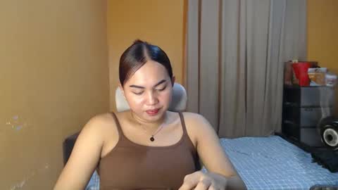 urasian_kat online show from January 19, 2026, 12:42 pm