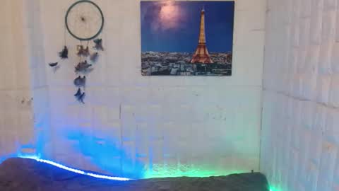 Shirley online show from November 4, 2025, 6:07 pm