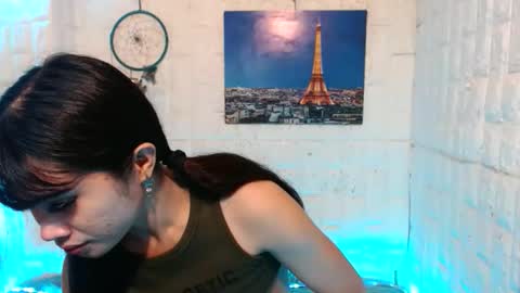 Snapshot of urasian_khalifa21 chatting on June 11, 2026, 4:38 pm Shirley online show from June 11, 2026, 4:38 pm