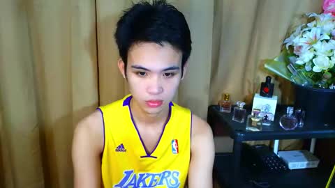 urasiancumboix2 online show from November 15, 2025, 5:31 pm