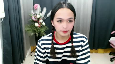 urasiancumgirl_ online show from July 5, 2026, 8:21 am