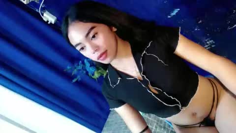 Snapshot of urasiangirl01 chatting on February 25, 2026, 8:07 pm yesha online show from February 25, 2026, 8:07 pm