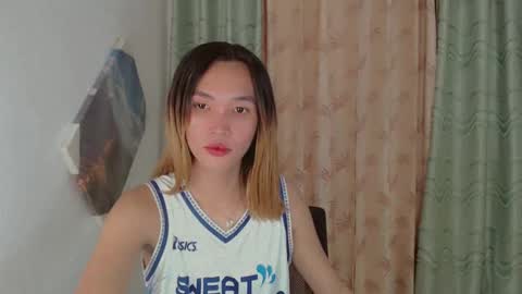 Snapshot of urasianharaxxx chatting on December 17, 2024, 12:54 pm urasianharaxxx online show from December 17, 2024, 12:54 pm