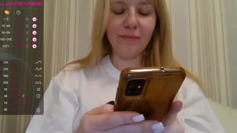 urbadkitty online show from January 10, 2025, 12:47 pm