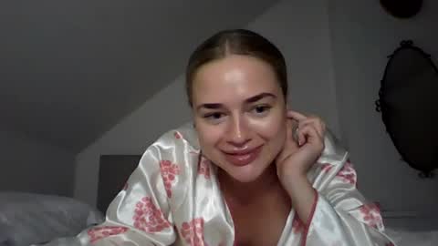 Leah  online show from June 13, 2026, 9:24 pm
