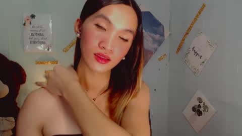 Snapshot of urblossom_harahxxx chatting on February 16, 2025, 12:10 pm urblossom_harahxxx online show from February 16, 2025, 12:10 pm