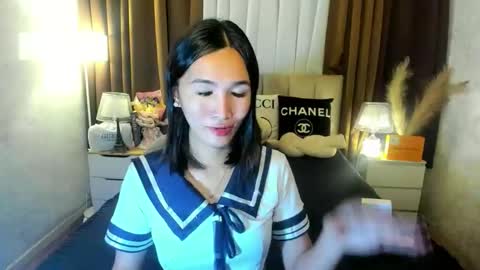 urblossom_princess online show from October 26, 2025, 7:42 pm