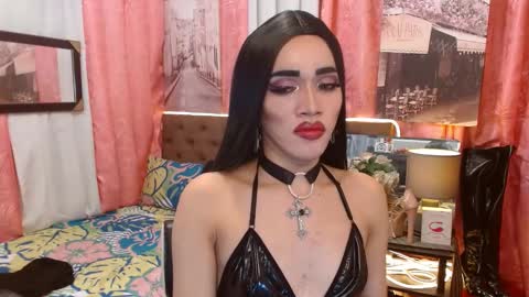 KENDALL online show from December 7, 2024, 5:53 pm