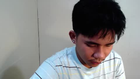 Snapshot of urcutie_asianboy chatting on September 12, 2025, 5:18 am KEN online show from September 12, 2025, 5:18 am