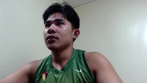 Snapshot of urcutie_asianboy chatting on September 16, 2025, 8:04 am KEN online show from September 16, 2025, 8:04 am