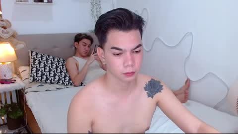 rose and khristine online show from October 2, 2025, 8:10 am