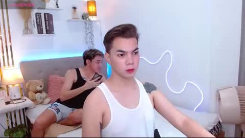 rose and khristine online show from October 6, 2025, 8:01 am