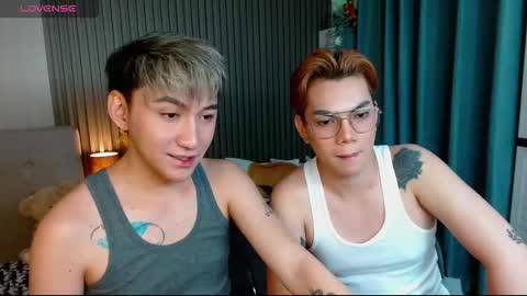 rose and khristine online show from November 4, 2025, 7:46 pm