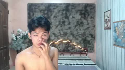 Snapshot of urdreamboy_doms chatting on August 4, 2026, 2:48 am urdreamboy_doms online show from August 4, 2026, 2:48 am