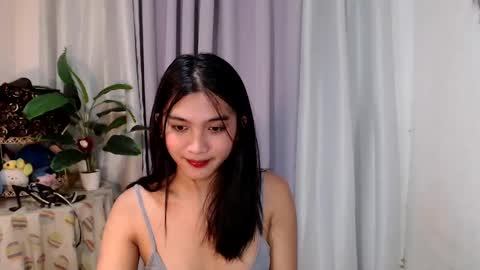 Snapshot of urdreamgirl_ chatting on February 1, 2025, 10:26 am Trixie online show from February 1, 2025, 10:26 am