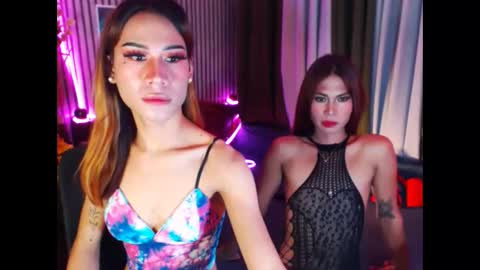 urexpensivejulia online show from March 24, 2026, 5:29 pm