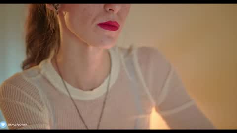 Snapshot of urfavflwers chatting on January 12, 2025, 7:42 pm Aleksandra online show from January 12, 2025, 7:42 pm