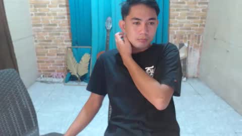 Snapshot of urfucking_nin15 chatting on February 19, 2026, 10:22 am urfucking_nin15 online show from February 19, 2026, 10:22 am