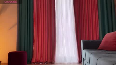 Jenny online show from September 11, 2025, 12:27 pm