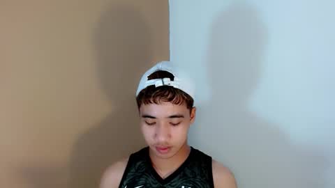 Snapshot of urguy_habibi chatting on April 9, 2026, 12:21 pm Bib online show from April 9, 2026, 12:21 pm