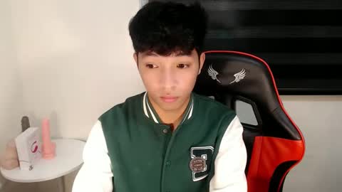 Ethan online show from May 26, 2026, 11:23 pm