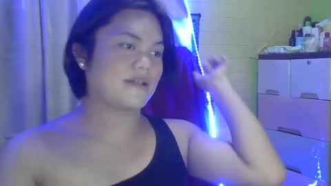 Snapshot of urhottie_bella chatting on January 29, 2025, 10:27 am urhottie_bella online show from January 29, 2025, 10:27 am