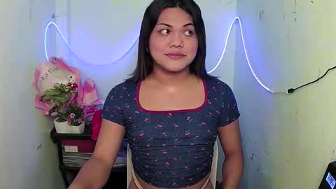 urhottie_bella online show from October 12, 2025, 10:14 am