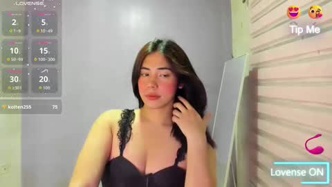 Snapshot of urhottie_nova chatting on February 12, 2026, 1:50 pm urhottie_nova online show from February 12, 2026, 1:50 pm
