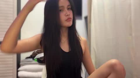 Amira online show from March 12, 2026, 7:03 am