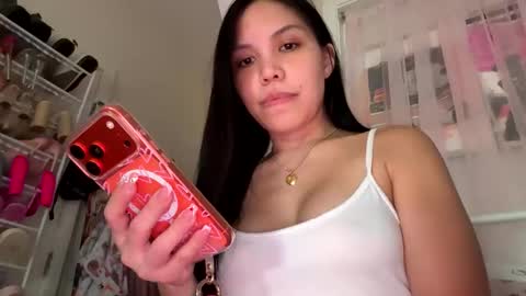 urlittlefilipina online show from November 19, 2025, 8:31 pm