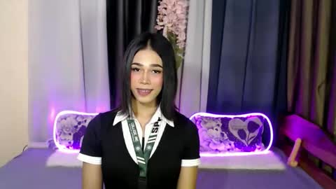 urlovely_jemma online show from April 16, 2026, 9:50 pm