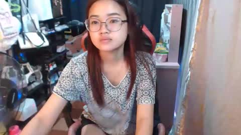 urlovelychinita online show from October 18, 2025, 11:49 pm