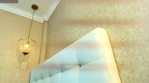 Love online show from November 5, 2025, 10:43 pm