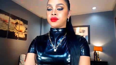 Snapshot of urmajestytyra chatting on January 5, 2025, 6:02 am UrMajestyTyra online show from January 5, 2025, 6:02 am