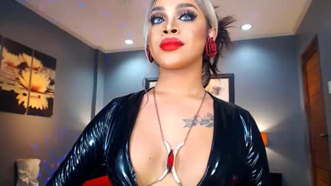 Snapshot of urmajestytyra chatting on January 11, 2025, 5:31 am UrMajestyTyra online show from January 11, 2025, 5:31 am