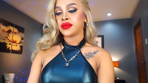 Snapshot of urmajestytyra chatting on January 14, 2025, 1:26 am UrMajestyTyra online show from January 14, 2025, 1:26 am