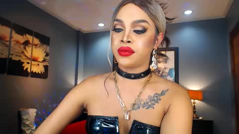 Snapshot of urmajestytyra chatting on January 19, 2025, 3:29 am UrMajestyTyra online show from January 19, 2025, 3:29 am