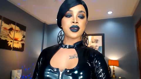 Snapshot of urmajestytyra chatting on January 30, 2025, 6:03 am UrMajestyTyra online show from January 30, 2025, 6:03 am