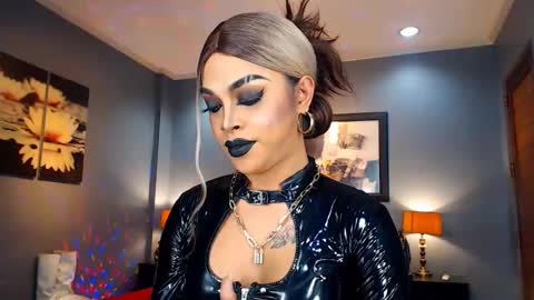 Snapshot of urmajestytyra chatting on February 2, 2025, 9:23 pm UrMajestyTyra online show from February 2, 2025, 9:23 pm