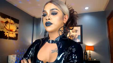 Snapshot of urmajestytyra chatting on February 5, 2025, 6:46 am UrMajestyTyra online show from February 5, 2025, 6:46 am