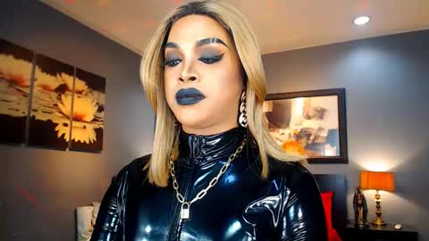 Snapshot of urmajestytyra chatting on February 12, 2025, 7:23 am UrMajestyTyra online show from February 12, 2025, 7:23 am