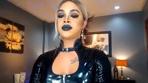 Snapshot of urmajestytyra chatting on February 16, 2025, 3:26 am UrMajestyTyra online show from February 16, 2025, 3:26 am