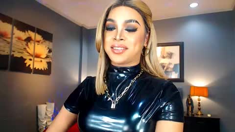 Snapshot of urmajestytyra chatting on February 17, 2025, 4:53 am UrMajestyTyra online show from February 17, 2025, 4:53 am