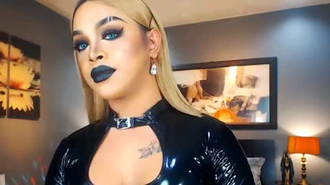 Snapshot of urmajestytyra chatting on February 25, 2025, 2:03 am UrMajestyTyra online show from February 25, 2025, 2:03 am