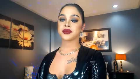 Snapshot of urmajestytyra chatting on March 2, 2025, 6:37 am UrMajestyTyra online show from March 2, 2025, 6:37 am