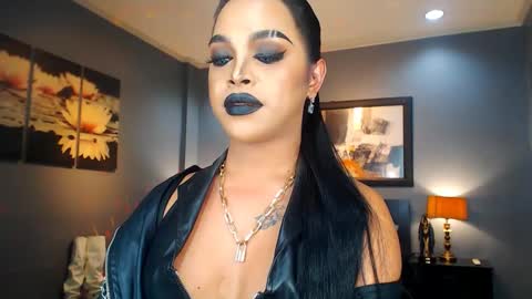 Snapshot of urmajestytyra chatting on March 4, 2025, 6:47 am UrMajestyTyra online show from March 4, 2025, 6:47 am