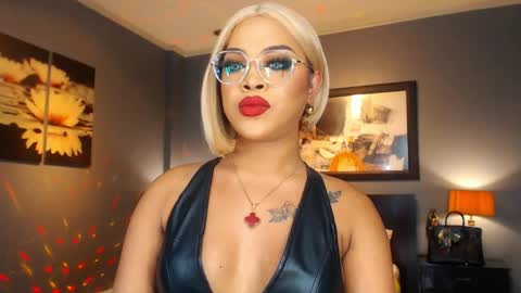 Snapshot of urmajestytyra chatting on May 10, 2026, 11:10 pm UrMajestyTyra online show from May 10, 2026, 11:10 pm