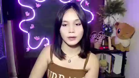 Pia online show from October 17, 2025, 10:23 pm